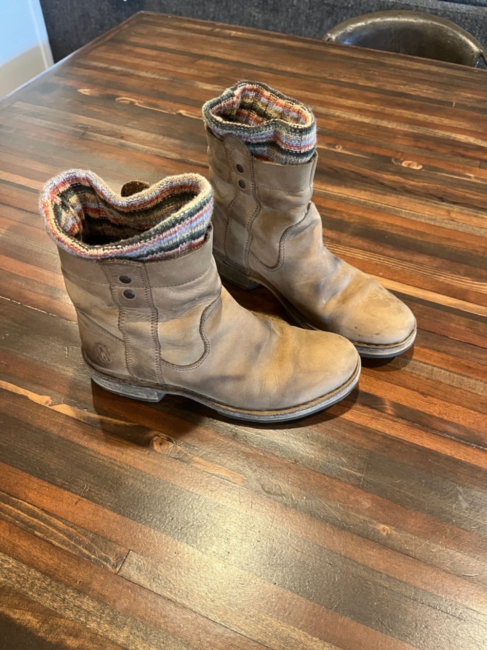 Vintage Fly London Casual Ankle Boots with Colorful Knit Cuff - size 9.5